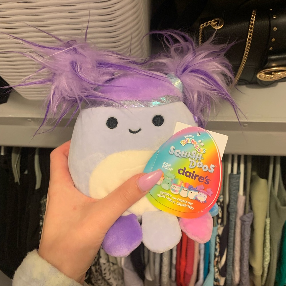 Mini Beula Squishmallow “Claire’s”